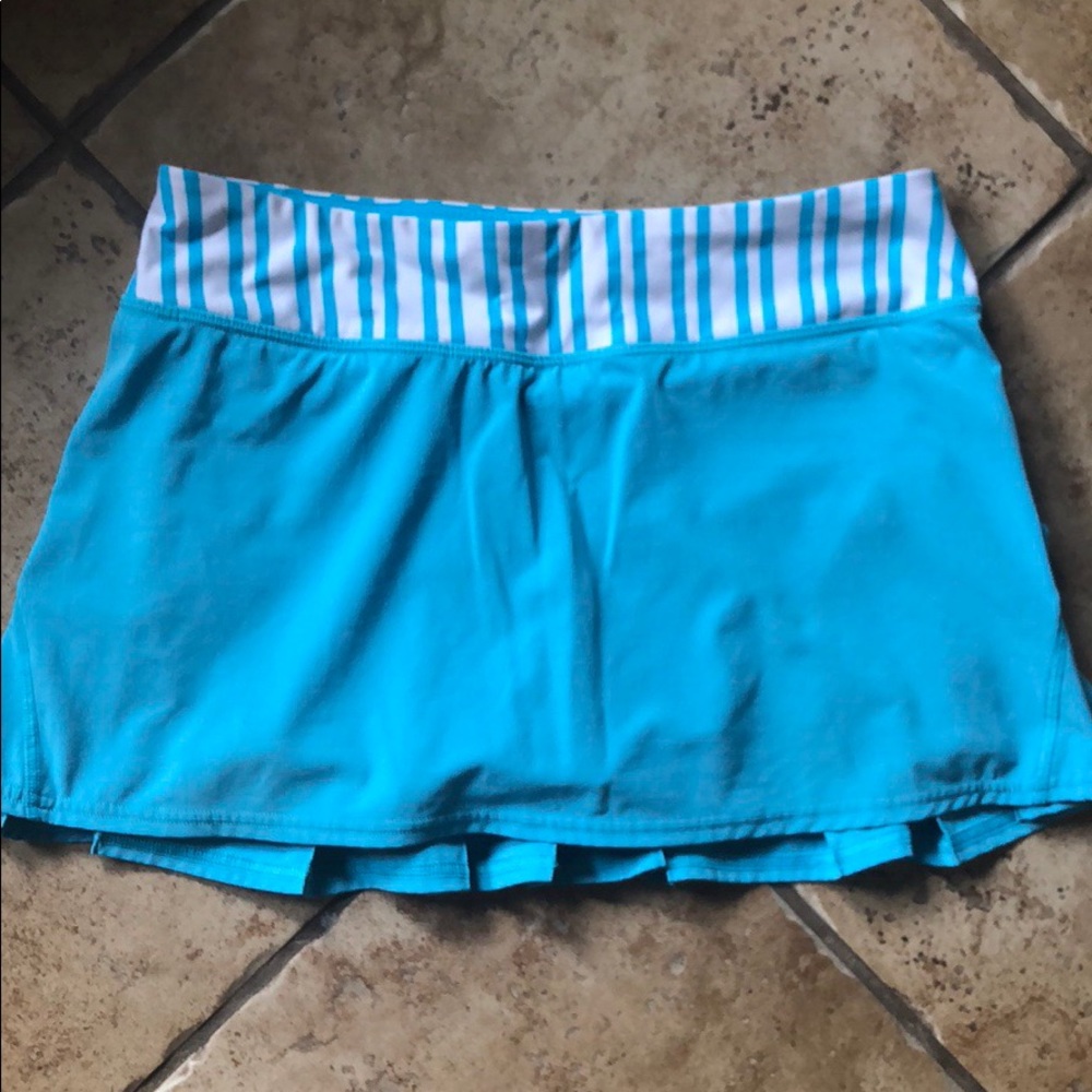 Lululemon Pacesetter skirt size 6